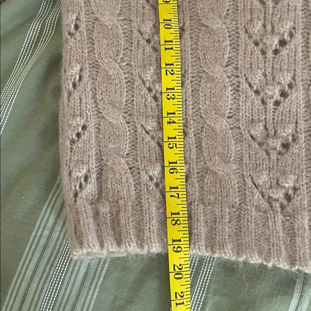 Doen Tudor Sweater - Picture 5 of 5